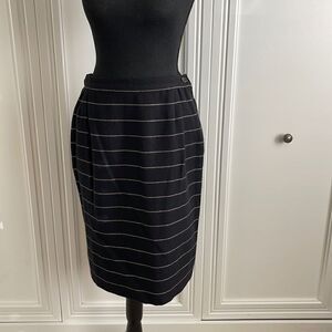 Valentino Wool Skirt Vintage size 8